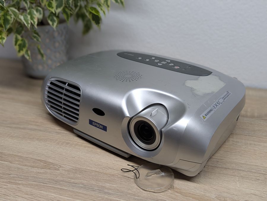 Б/В Проєктор Б/П Epson EMP-S1