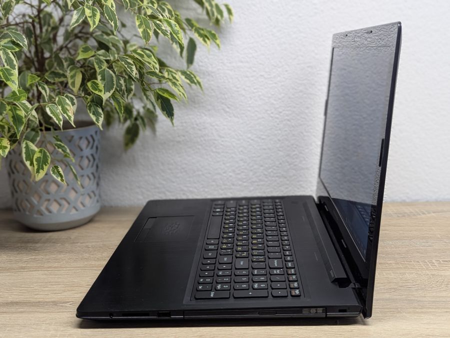 Ноутбук Б/В Lenovo G50-80, Intel Core i5-5200U, DDR3 8 GB, SSD 128GB, Intel Microsoft Basic Display Adapter, 15.6"