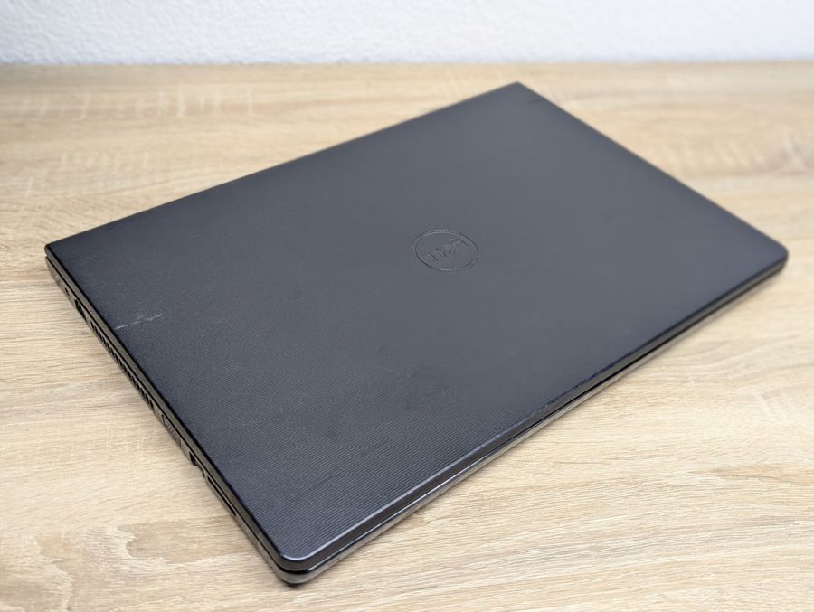 Уцінка! Ноутбук Б/В Dell Vostro 3558, Intel Core i3-4005U, DDR3 8 GB, SSD 256GB, 15.6" HD