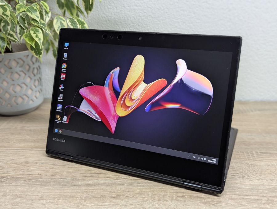 Ноутбук Б/В Toshiba Portege X20W-E, Intel Core i5-8350U, DDR3 16 GB, SSD 128GB, 12.5" Full HD Сенсор