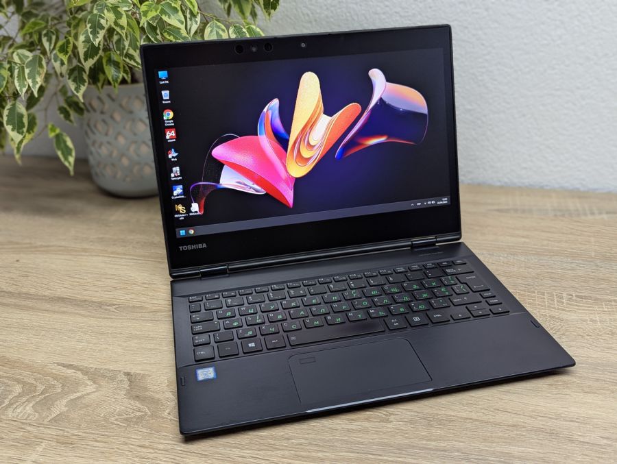 Ноутбук Б/В Toshiba Portege X20W-E, Intel Core i5-8350U, DDR3 16 GB, SSD 128GB, 12.5" Full HD Сенсор