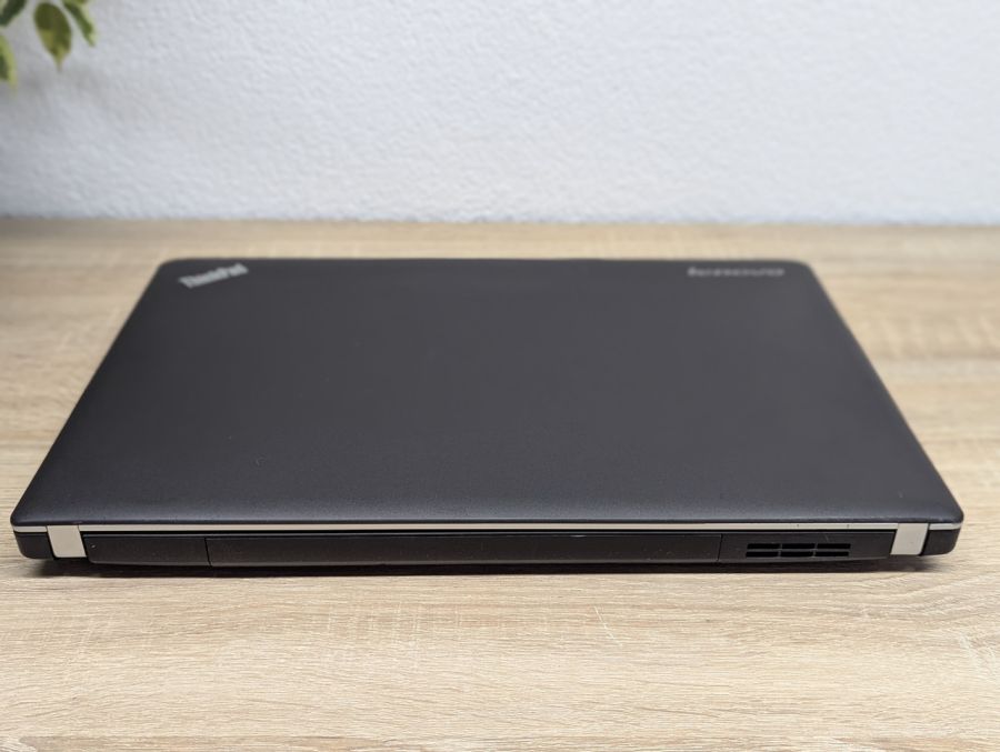 Ноутбук Б/В Lenovo ThinkPad Edge E540, Intel Core i5-4210M, DDR3 8 GB, SSD 128GB, 15.6" HD