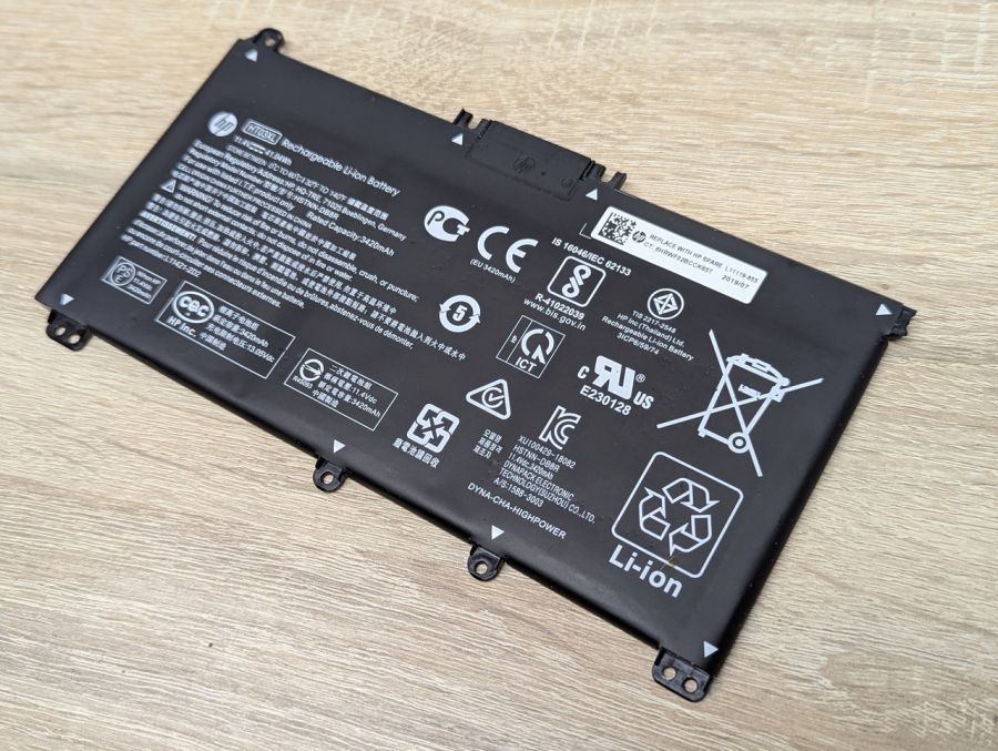 Б/В Оригінальна акумуляторна батарея HP HT03XL