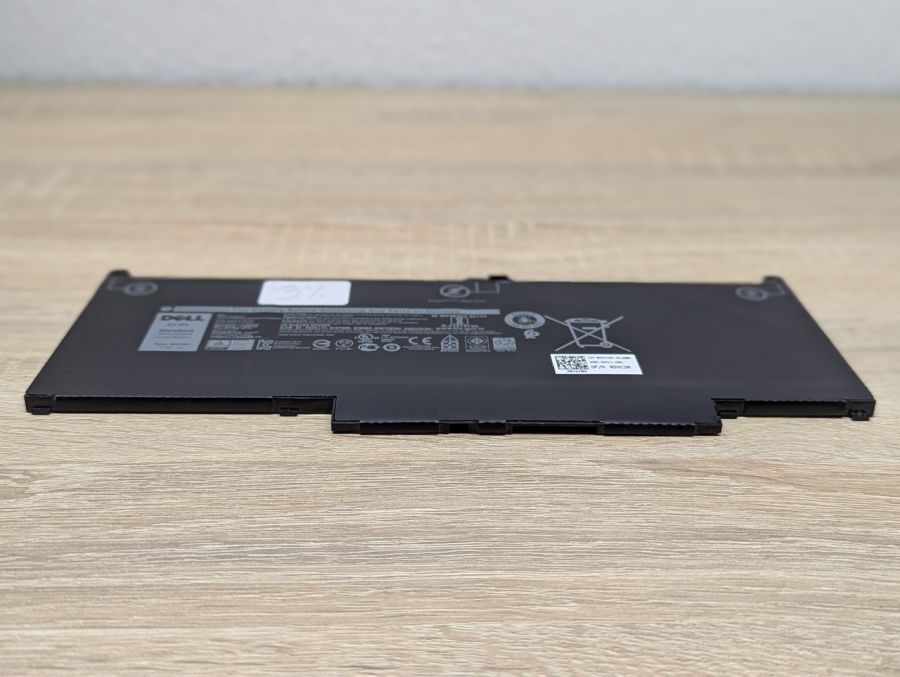 Б/В Оригінальна акумуляторна батарея Dell MXV9V