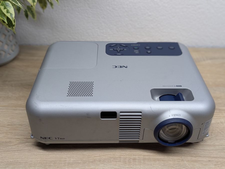 Б/В Проєктор NEC VT460