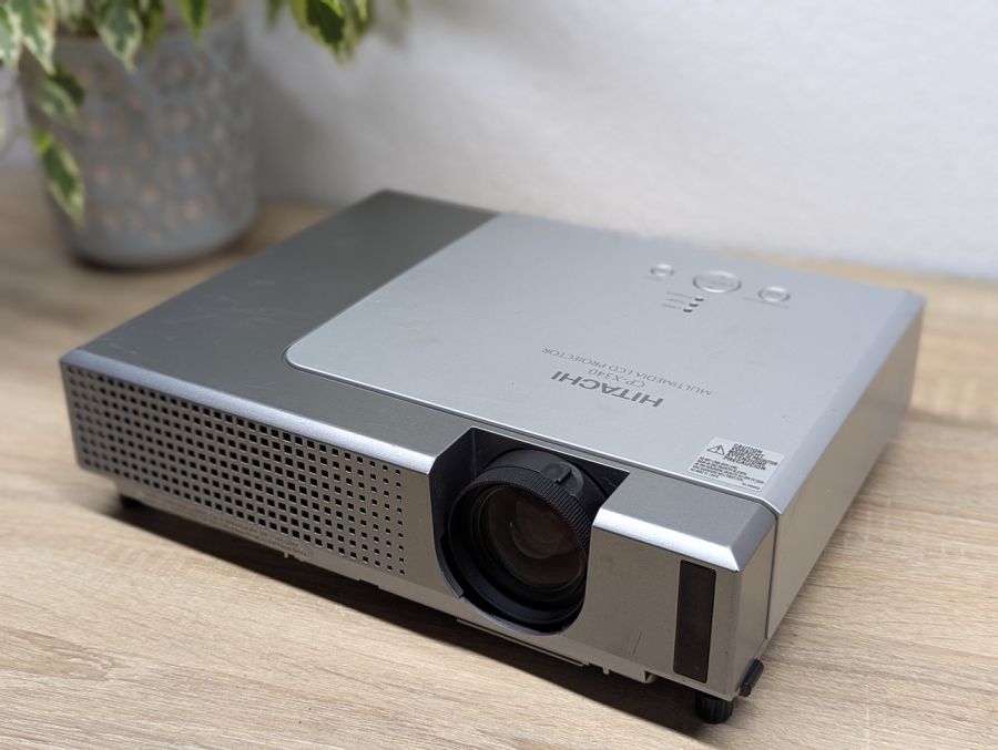 Б/В Проєктор Hitachi CP-X340