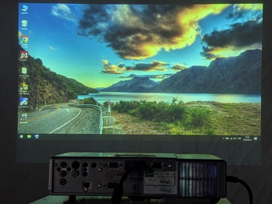 Б/В Проєктор Hitachi CP-X340