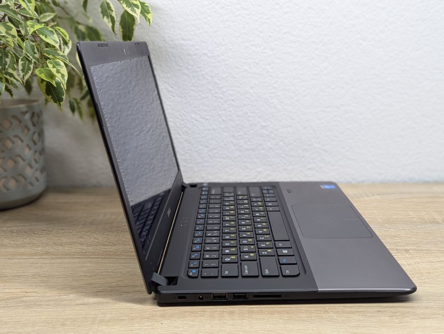 Ноутбук Б/В Dell Vostro 5470, Intel Core i3-4010U, DDR3 8 GB, SSD 128GB, 14" HD