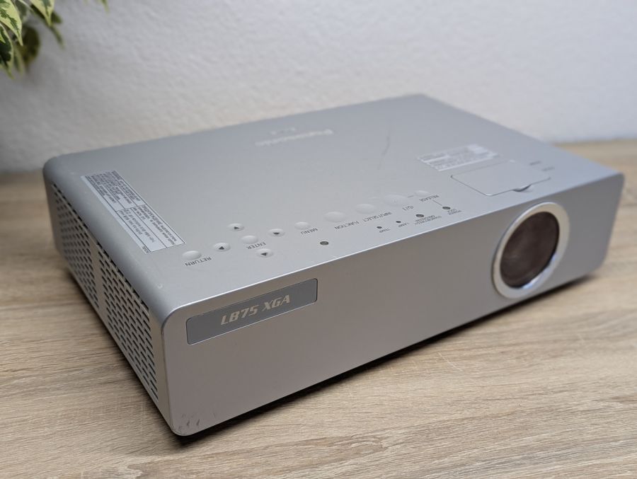 Б/В Проєктор Б/К Panasonic LB75 XGA