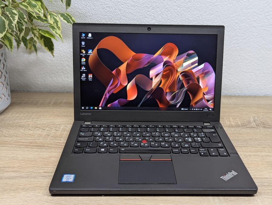 Ноутбук Б/В Lenovo ThinkPad X260, Intel Core i5-6300U, DDR4 8 GB, SSD 128GB, 12" Full HD