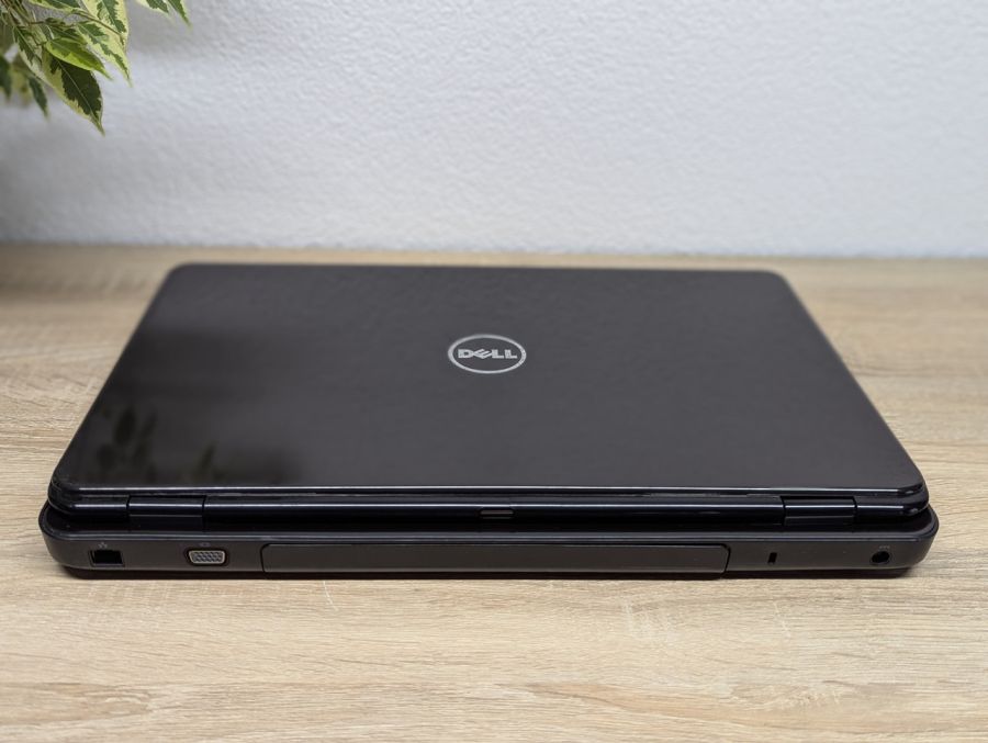 Ноутбук Б/В Dell Inspiron N7110, Intel Core i7-2670QM, DDR3 8 GB, SSD 256GB, NVIDIA GeForce GT 525M 2Gb, 17.3"