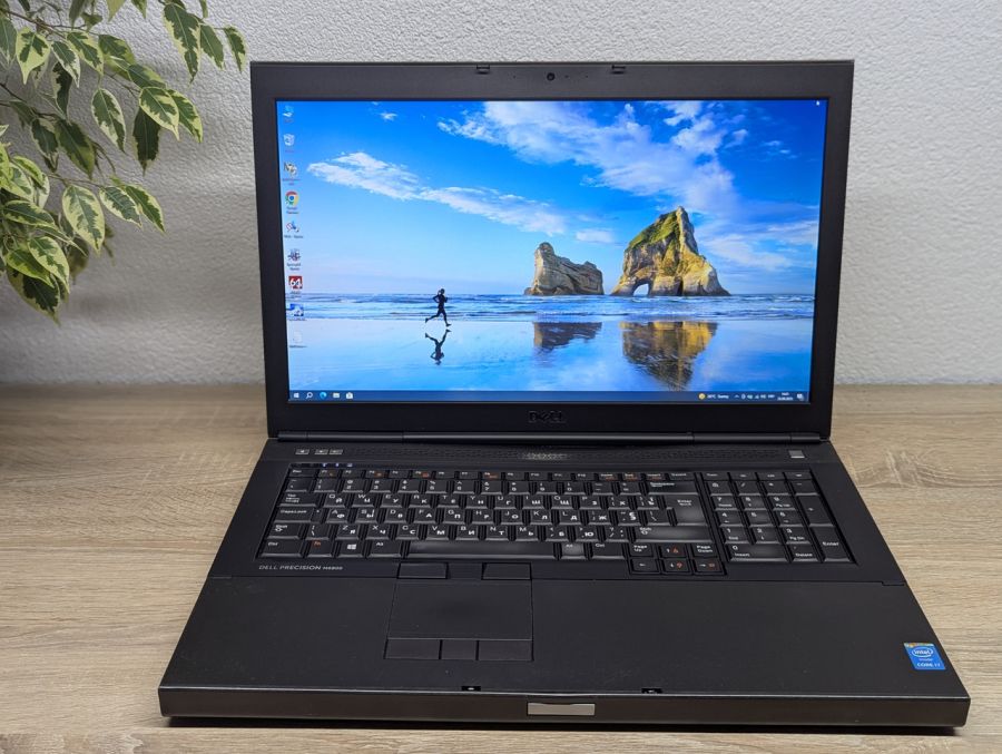 Уцінка! Ноутбук Б/В Dell Precision M6800, Intel Core i7-4810MQ, DDR3 32 GB, SSD 360GB, NVIDIA Quadro K4100 4Gb, 17" Full HD