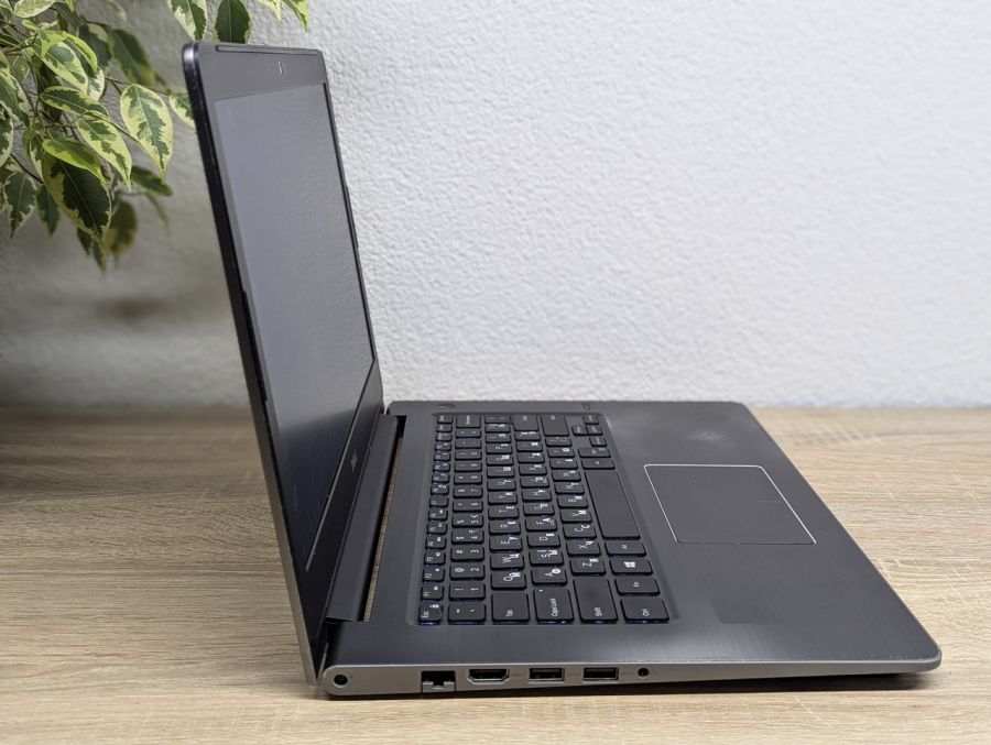 Ноутбук Б/В Dell Vostro 5468, Intel Core i5-7200U, DDR4 16 GB, SSD 256GB, NVIDIA GeForce 940MX 4Gb, 14" Full HD