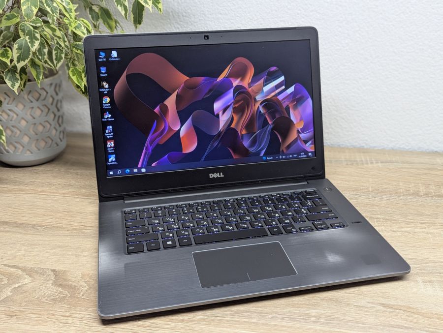 Ноутбук Б/В Dell Vostro 5468, Intel Core i5-7200U, DDR4 16GB, SSD 256GB, NVIDIA GeForce 940MX 4GB, 14" Full HD