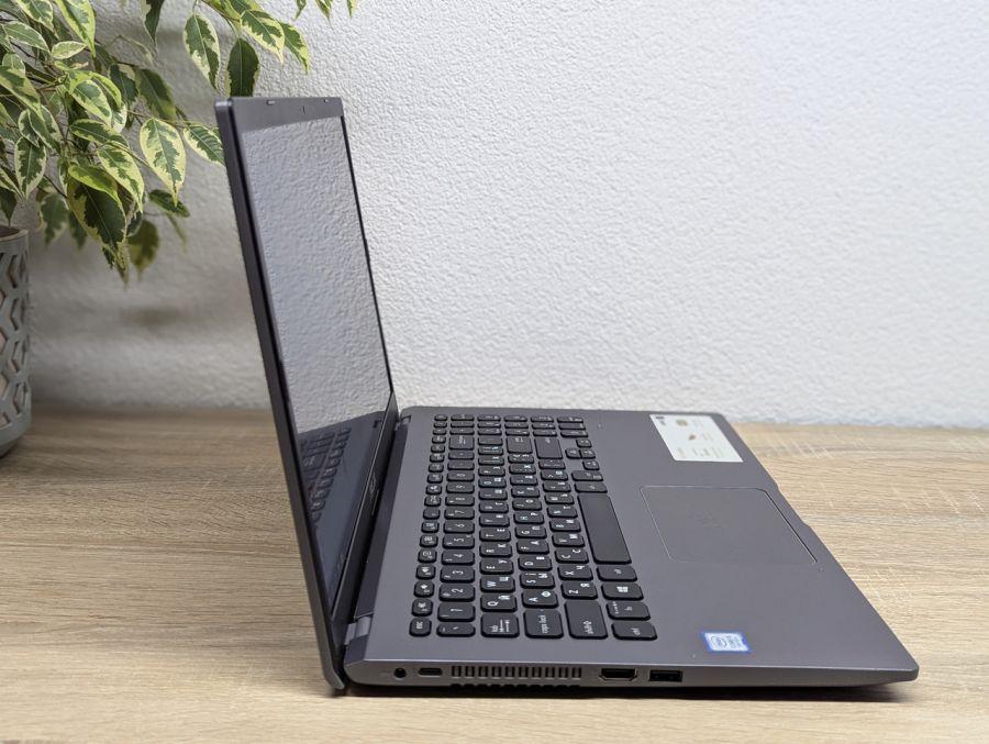 Уцінка! Ноутбук Б/В ASUS Laptop, Intel Core i3-8145U, DDR3 20 GB, SSD 256GB, 15.6" Full HD