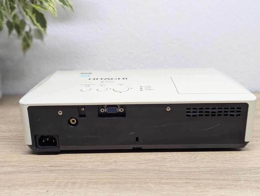 Б/В Проектор HITACHI CP-RX93