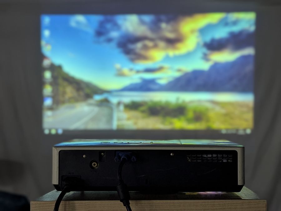 Б/В Проектор HITACHI CP-RX93