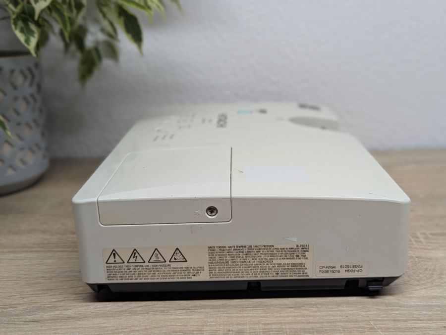Б/В Проектор HITACHI CP-RX94