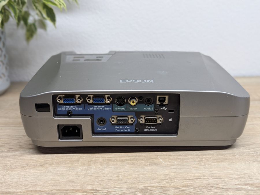 Б/В Проєктор EPSON EMP-74