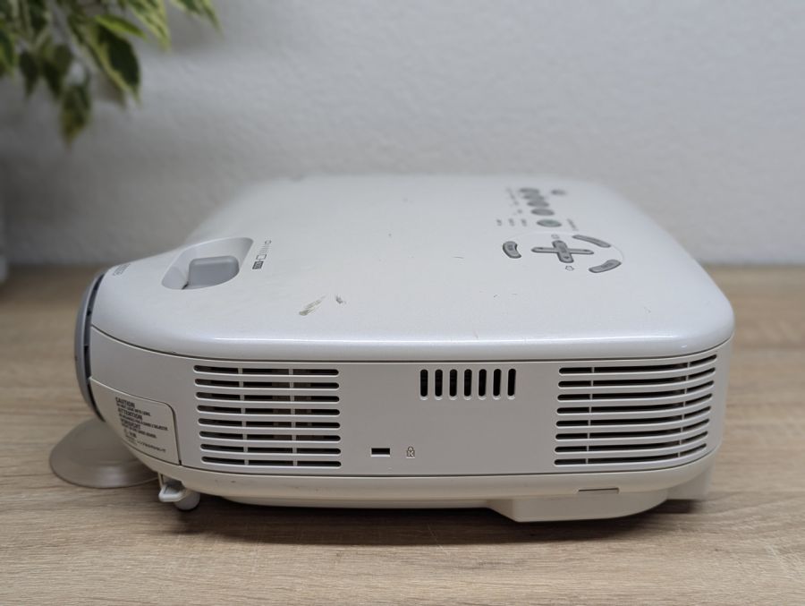 Б/В Проєктор NEC VT575