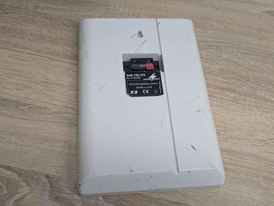 Б/В Настінна колонка Monacor SMB-130/WS