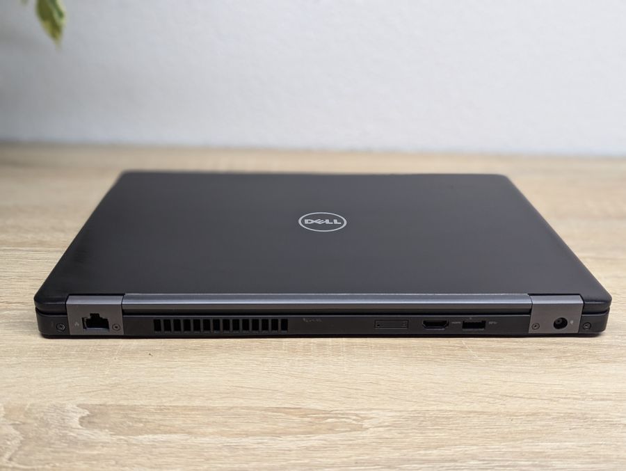 Уцінка! Ноутбук Б/В Dell Latitude 5480, Intel Core i7-6600U, DDR4 16 GB, SSD 128GB, NVIDIA GeForce 930MX 2Gb, 14"
