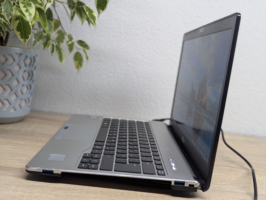 Уцінка! Ноутбук Б/В Fujitsu S936, Intel Core i5-6200U, DDR4 8 GB, SSD 128GB, 13" Full HD