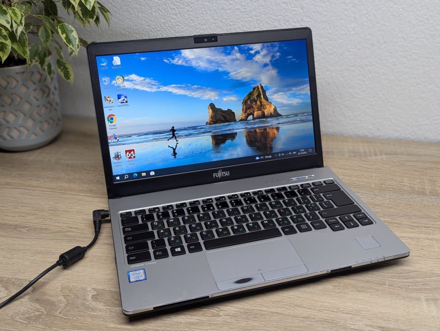 Уцінка! Ноутбук Б/В Fujitsu S936, Intel Core i5-6200U, DDR4 8 GB, SSD 128GB, 13" Full HD