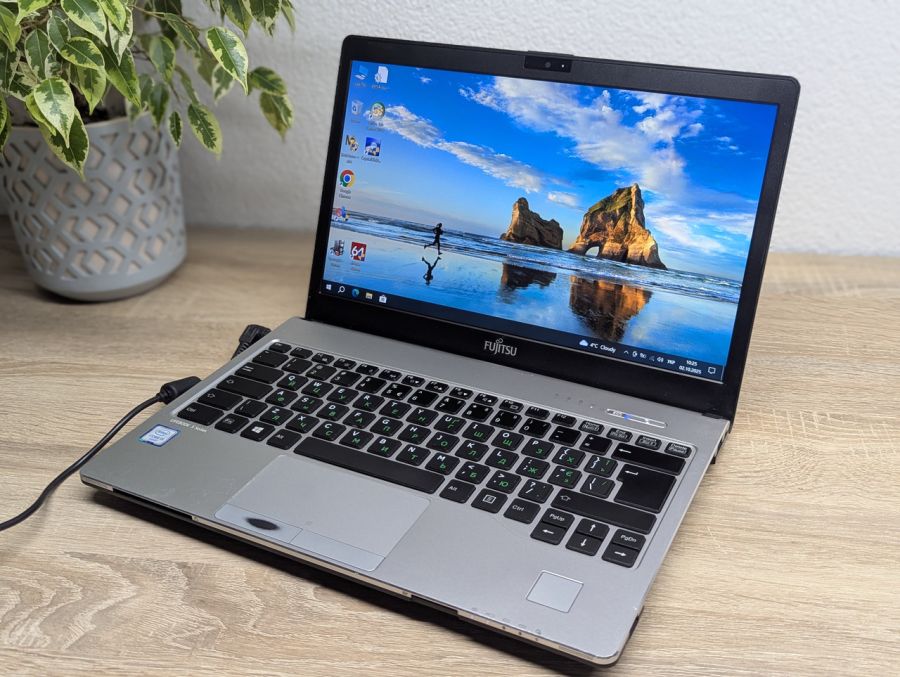 Уцінка! Ноутбук Б/В Fujitsu S936, Intel Core i5-6200U, DDR4 8 GB, SSD 128GB, 13" Full HD