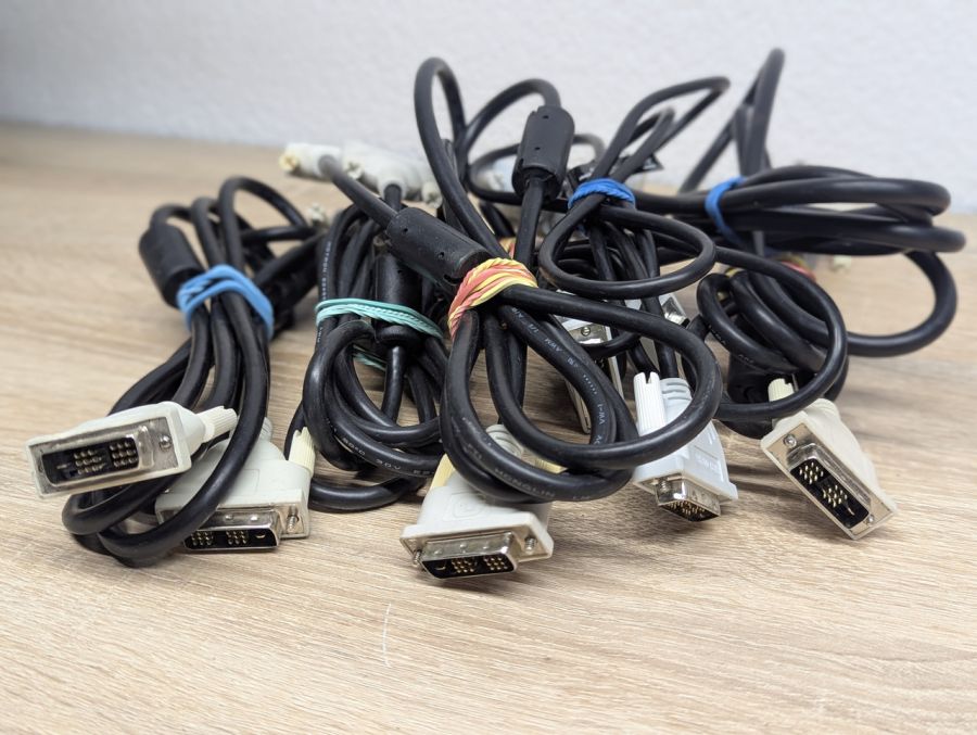 Б/В Кабель DVI Hotron 1.5 метра