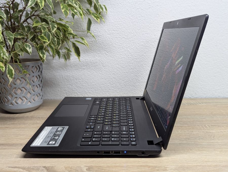Уцінка! Ноутбук Б/В Acer Aspire 3 A315-51, Intel Core i3-8130U, DDR4 12 GB, SSD 128GB, 15.6" Full HD