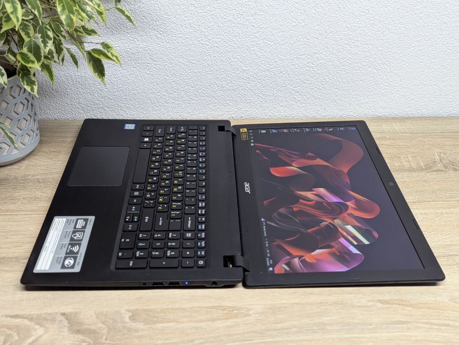 Уцінка! Ноутбук Б/В Acer Aspire 3 A315-51, Intel Core i3-8130U, DDR4 12 GB, SSD 128GB, 15.6" Full HD