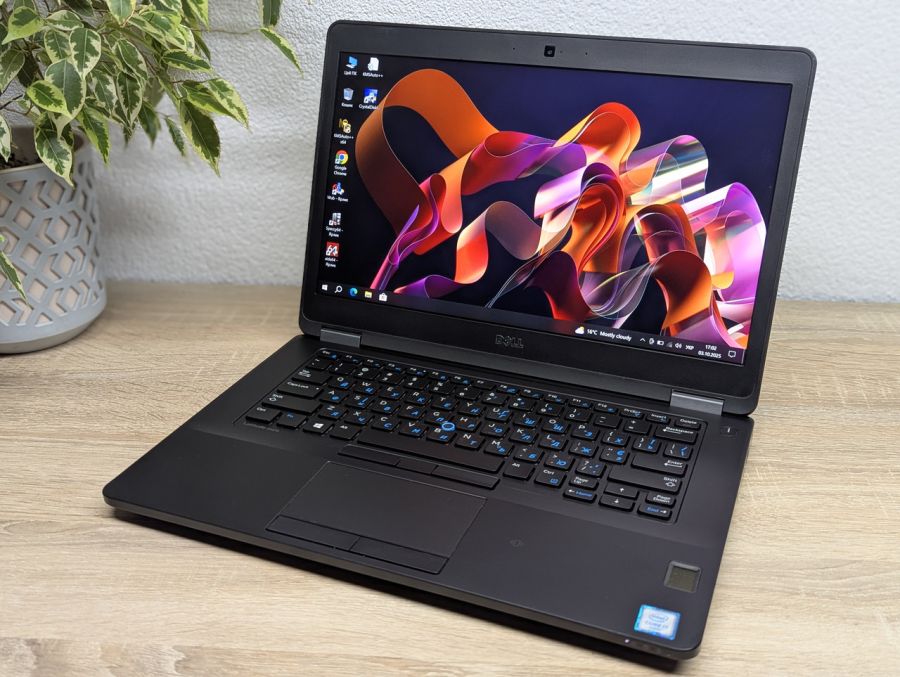 Ноутбук Б/В Dell Latitude E5470, Intel Core i7-6600U, DDR4 8 GB, SSD 128GB, AMD Radeon R7 M360 2Gb, 14" Full HD