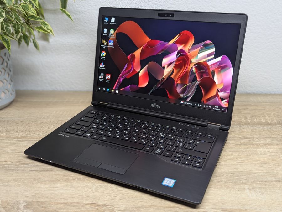 Ноутбук Б/В Fujitsu U747, Intel Core i5-6200U, DDR4 16 GB, SSD 128GB, 14" Full HD
