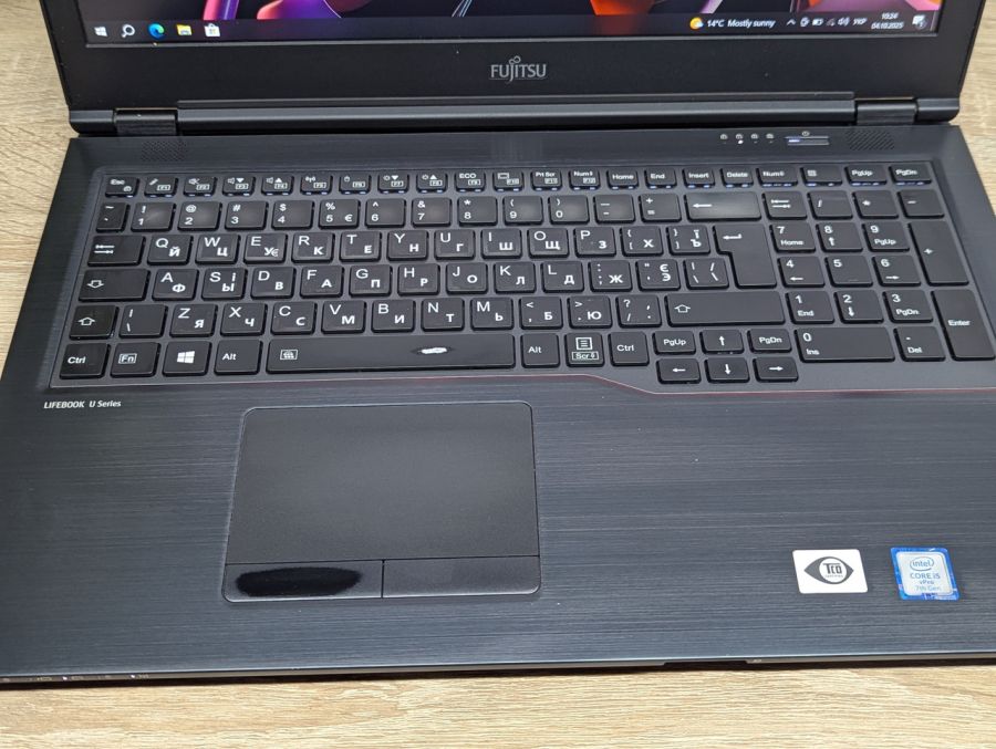 Ноутбук Б/В Fujitsu U758, Intel Core i5-7300U, DDR4 16GB, SSD 256GB, 15.6" Full HD