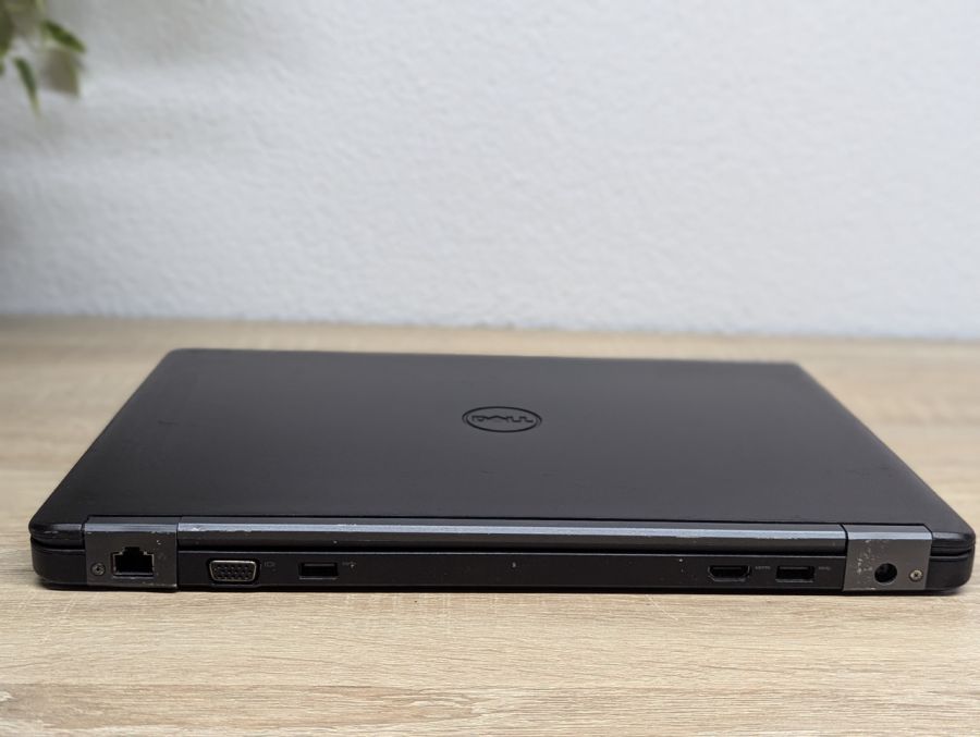 Уцінка! Ноутбук Б/В Dell Latitude E5450, Intel Core i5-5300U, DDR3 8 GB, SSD 256GB, 14" Full HD