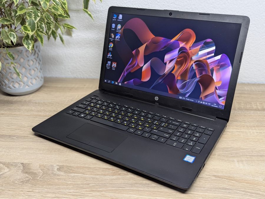 Ноутбук Б/В HP Laptop 15, Intel Core i3-8145U, DDR4 12 GB, SSD 256GB, 15.6" UHD