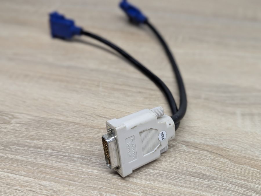 Б/В Кабель переходник DMS-59 - 2xVGA