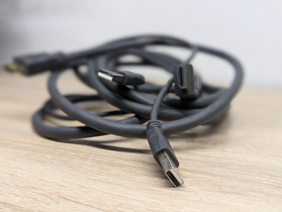 Б/В Кабель перехідник USB 2x - HDMI 2x