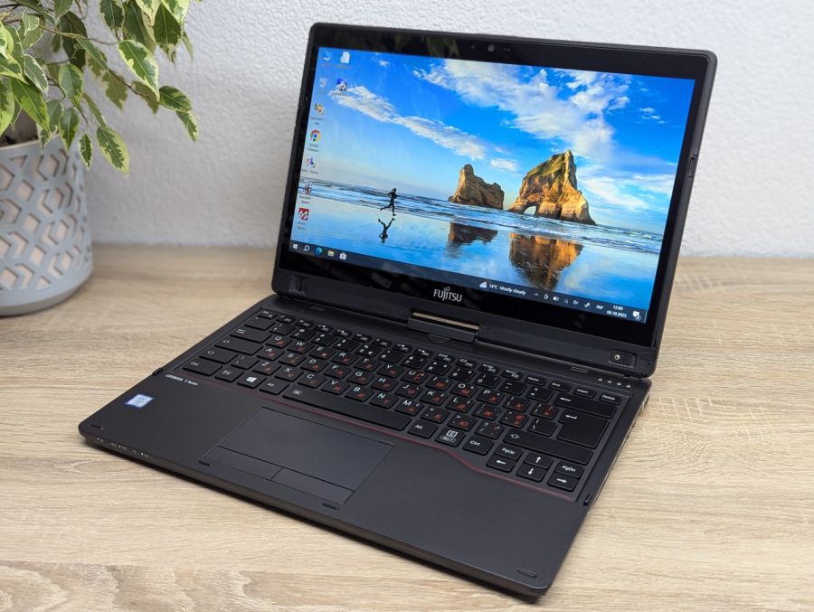 Уцінка! Ноутбук Б/В Fujitsu T937, Intel Core i5-7300U, DDR4 8 GB, SSD 256GB, 13" Full HD Сенсор