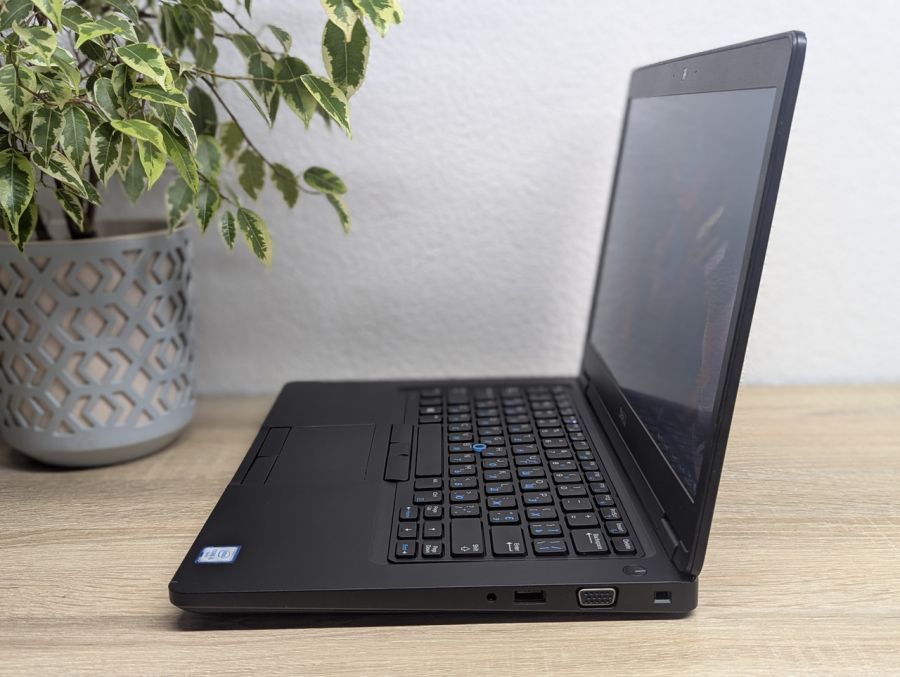 Уцінка! Ноутбук Б/В Dell Latitude 5480, Intel Core i5-6300HQ, DDR4 8 GB, SSD 128GB, 14" HD