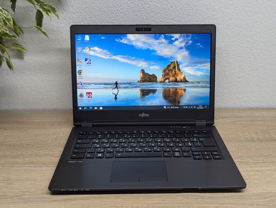 Уцінка! Ноутбук Б/В Fujitsu U747, Intel Core i5-6200U, DDR4 8 GB, SSD 128GB, 14" Full HD