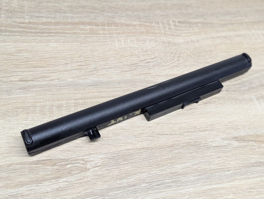 Б/В Оригінальна акумуляторна батарея Lenovo L13S4A01