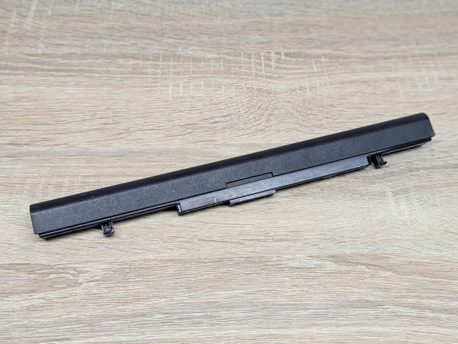 Б/В Оригінальна акумуляторна батерея Toshiba PA5212U-1BRS