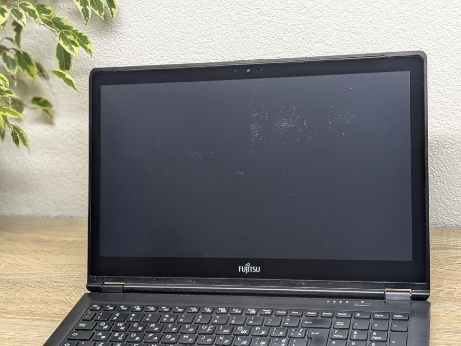 Уцінка! Ноутбук Б/В Fujitsu U758, Intel Core i5-8350U, DDR4 16 GB, SSD 256GB, 15.6" Full HD Сенсор