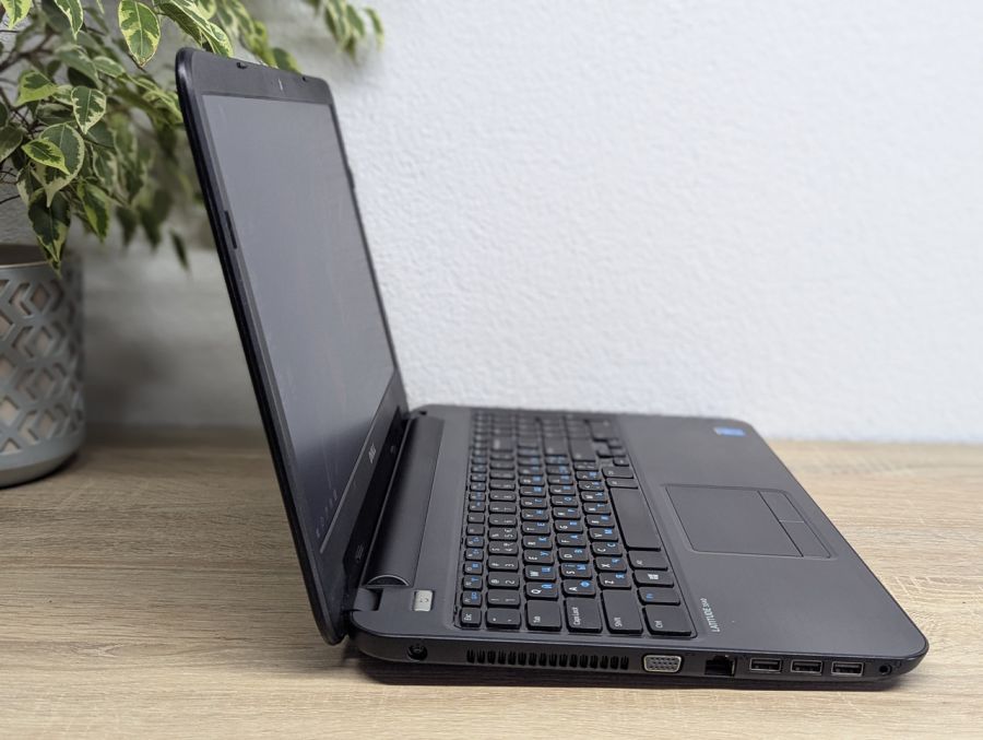 Ноутбук Б/В Dell Latitude 3540, Intel Core i5-4210U, DDR3 8 GB, SSD 128GB, 15.6" HD