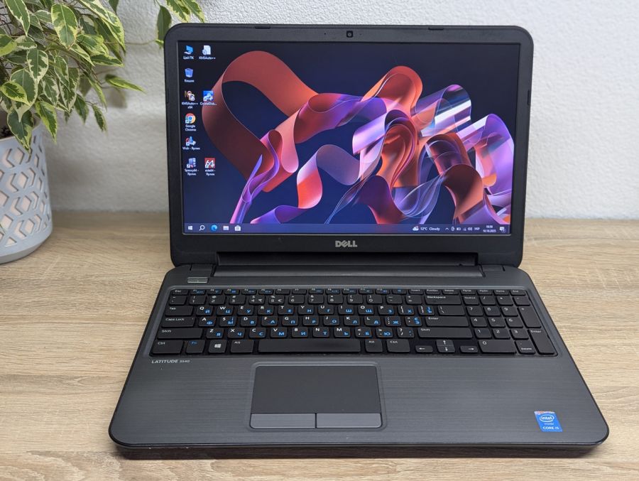 Ноутбук Б/В Dell Latitude 3540, Intel Core i5-4210U, DDR3 8 GB, SSD 128GB, 15.6" HD