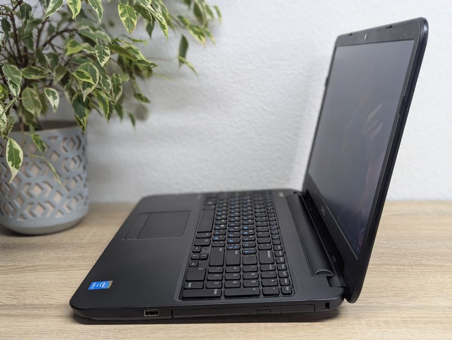 Ноутбук Б/В Dell Latitude 3540, Intel Core i5-4210U, DDR3 8 GB, SSD 128GB, 15.6" HD