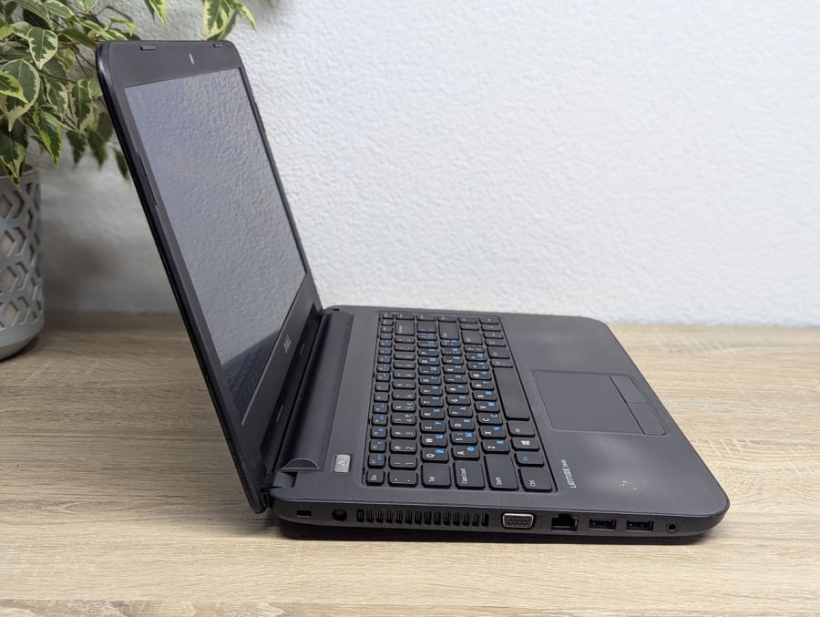 Уцінка! Ноутбук Б/В Dell Latitude 3440, Intel Core i5-4210U, DDR3 8 GB, SSD 128GB, 14" HD