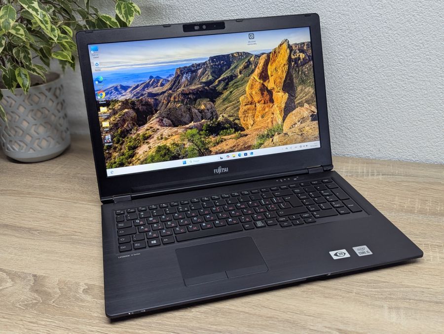 Уцінка! Ноутбук Б/В Fujitsu LifeBook U7510, Intel Core i5-10210U, DDR4 16 GB, SSD 256GB, 15" Full HD